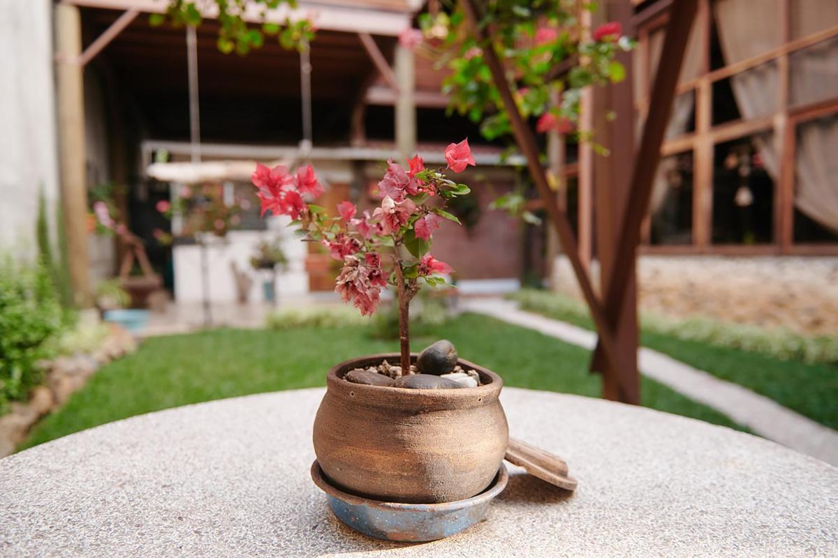Dai Nonni Hotel Guatemala Exterior foto
